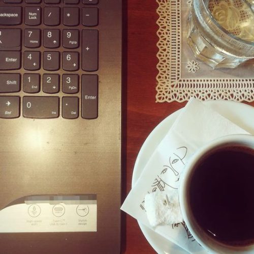 Με μπόλικη κανέλα